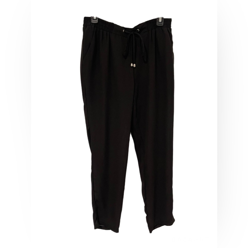 On Twelfth Women’s pant/shorts